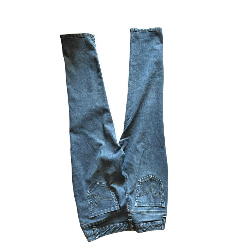 Bandolino Size 8 tapered leg denim jeans good condition